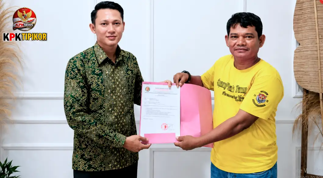 ROMMY OKTAVIANUS RESMI EMBAN MANDAT KETUA DPD LPPKI PADANG PARIAMAN DPP LPPKI Nasional Percayakan Kepemimpinan Daerah, Babak Baru Pengawasan dan Pengabdian kepada Masyarakat Dimulai!